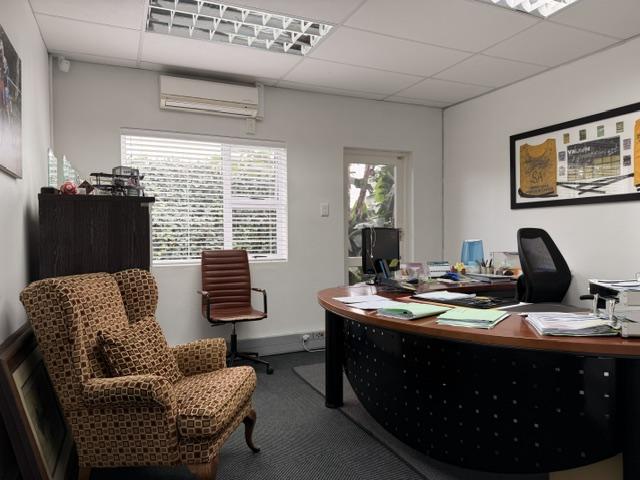 To Let Commercial Property for Rent in Walmer Eastern Cape